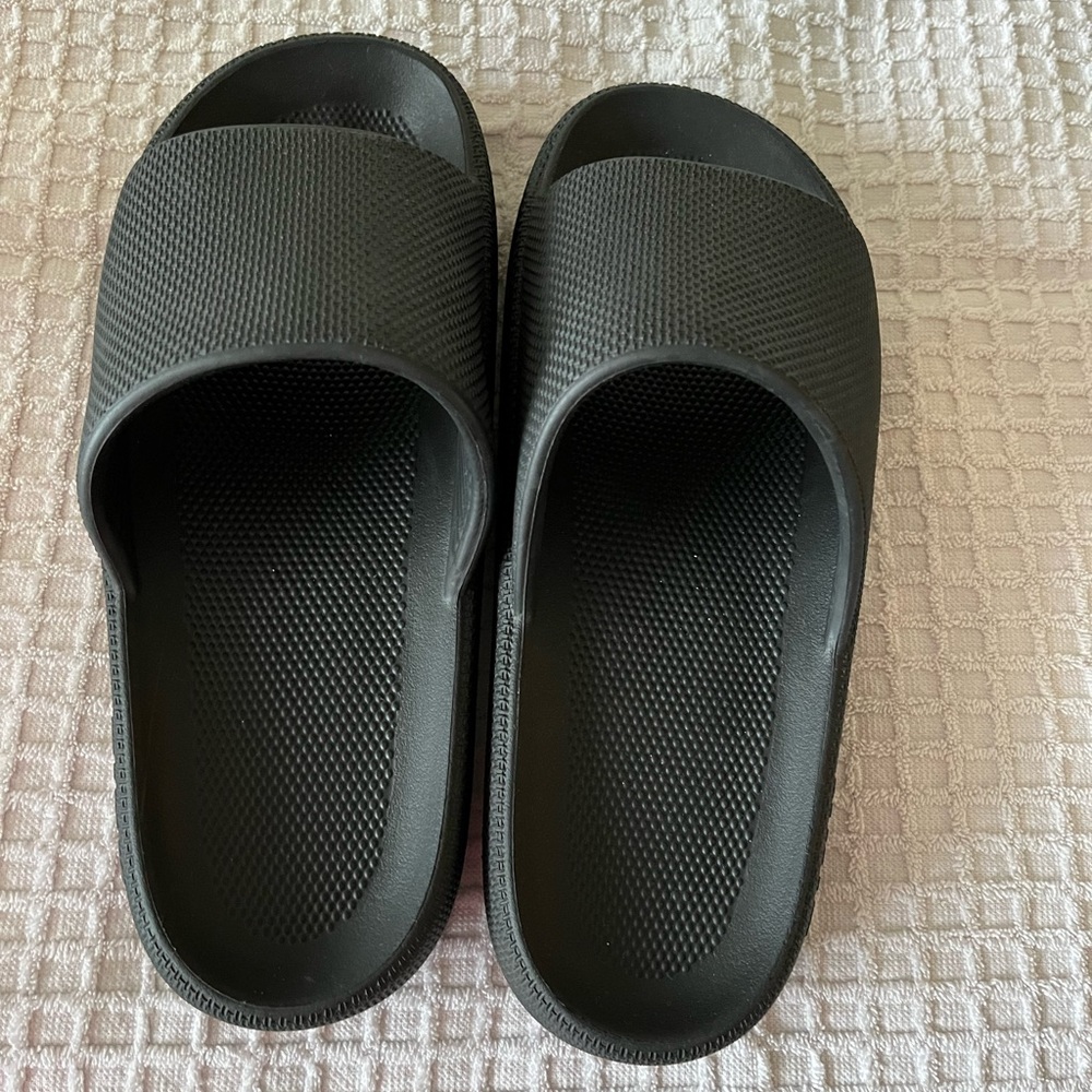 PINK Slip on shoes